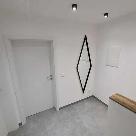H1 Ferienwohnung Apartamento *