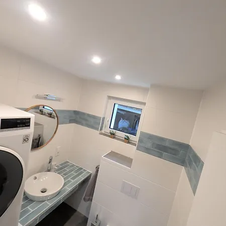 Apartment H1 Ferienwohnung *